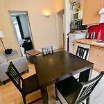 3 Chambres - Hyper Centre - Calme & Tout Equipe Avec Wifi